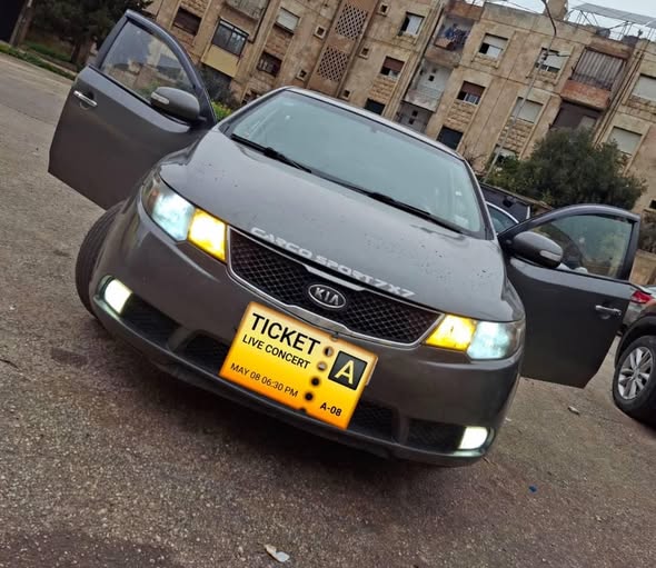 كيا فورتي 2010 - صورة 1