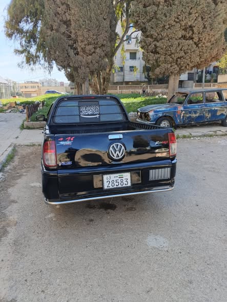 فولكس فاجن سافيرو 2002 - صورة 2