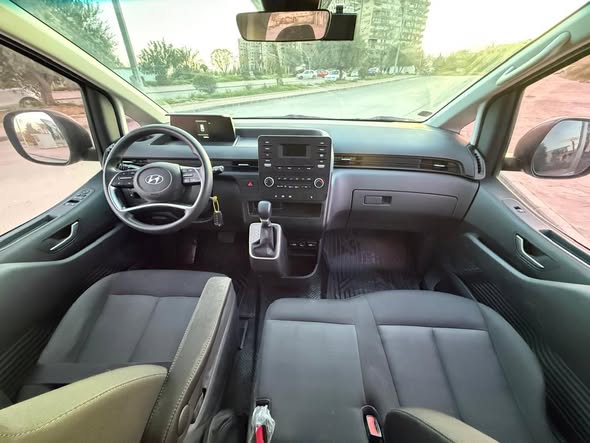 هيونداي ستاريا 2022 - صورة 4