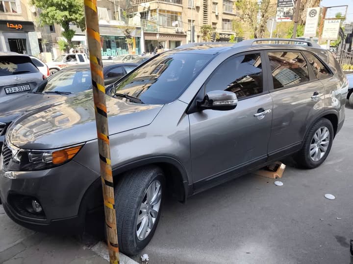 كيا سيرنتو 2010