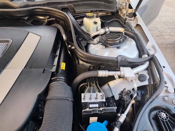 مرسيدس E300 2011 - صورة 3