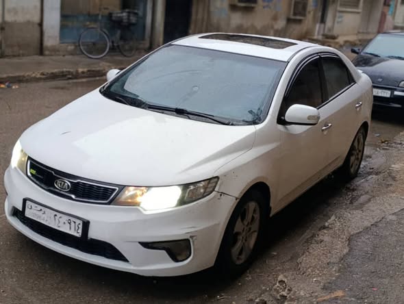 كيا فورتي 2009 - صورة 1