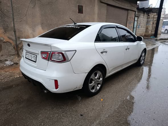 كيا فورتي 2009 - صورة 2