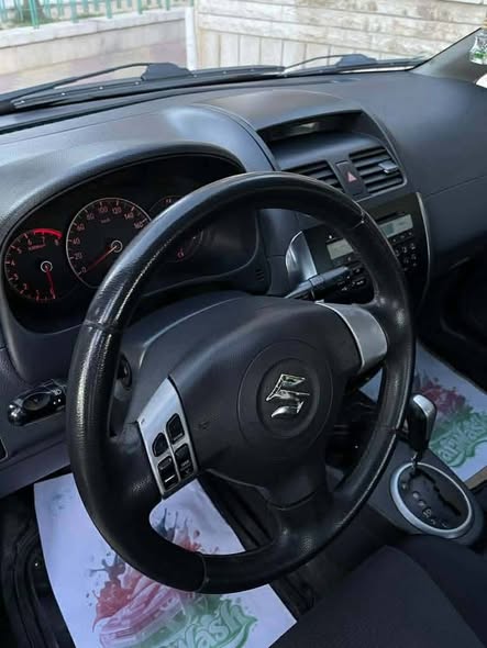 سوزوكي Sx4 2010 - صورة 2