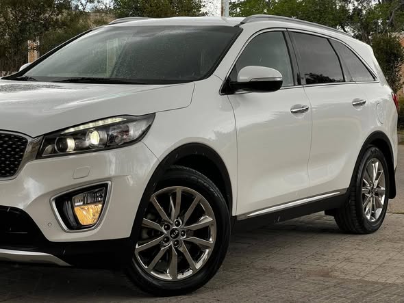 كيا سورنتو 2018 - صورة 1