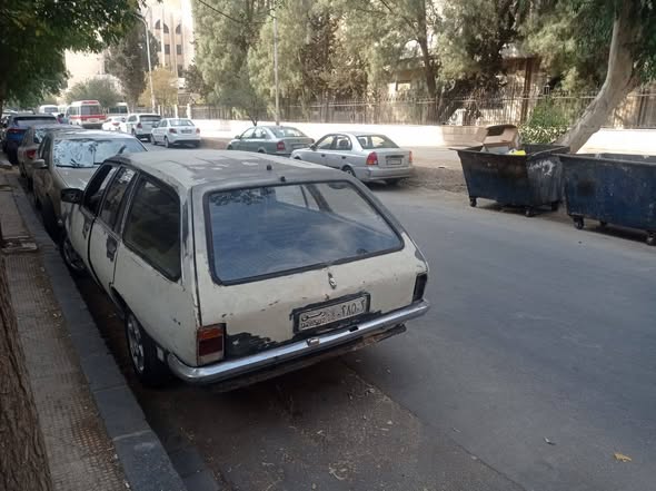 أوبل أخرى 1977 - صورة 3