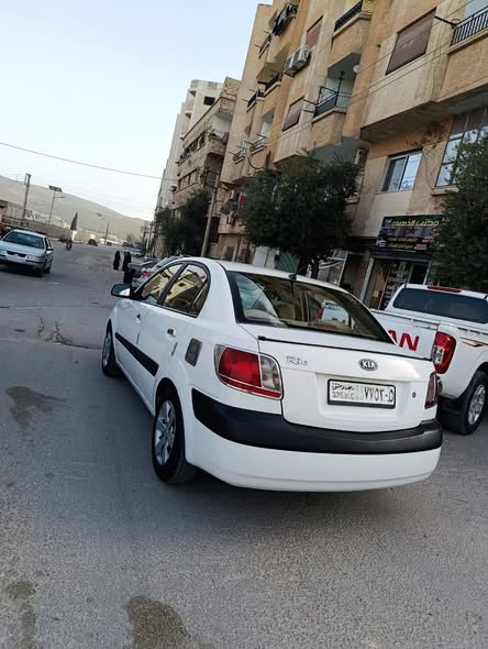 كيا ريو 2008 - صورة 1