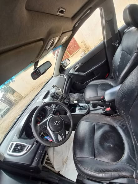 كيا فورتي 2010 - صورة 2