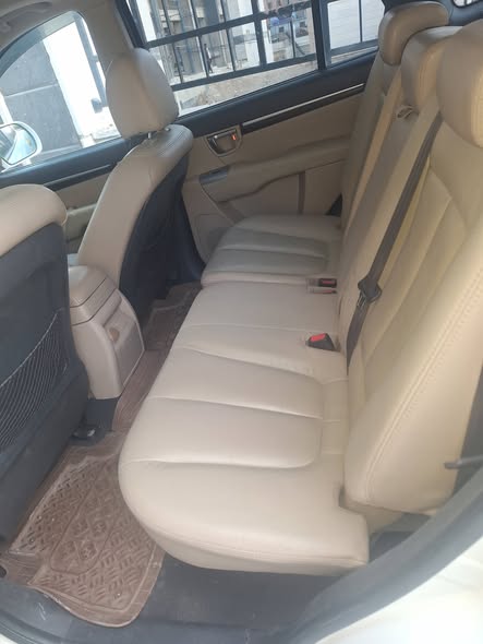 هيونداي سنتافيه 2011 - صورة 4