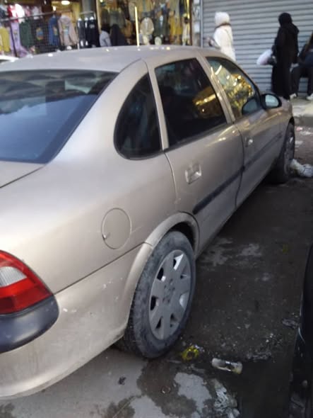 اوبل فكترا 1998 - صورة 5