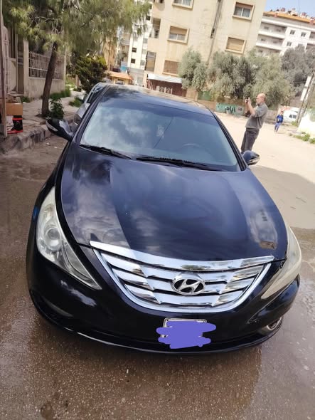 هيونداي سوناتا 2011 - صورة 2