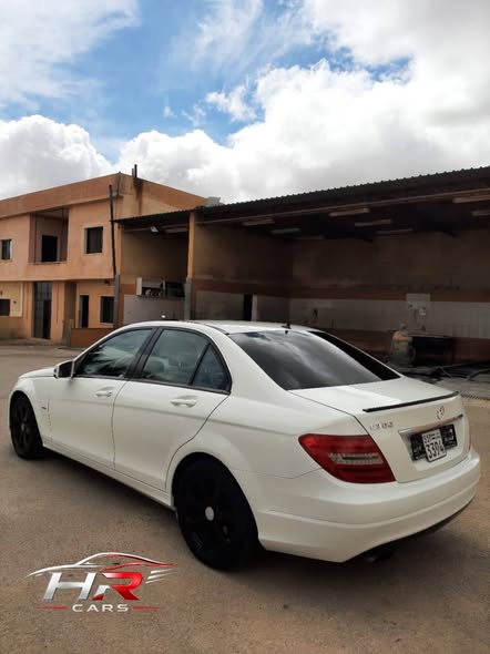 مرسيدس C-Class 2013 - صورة 2