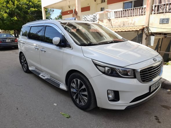 كيا كرنفال 2015 - صورة 2