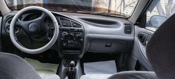 دايو لانوس 2003 - صورة 4