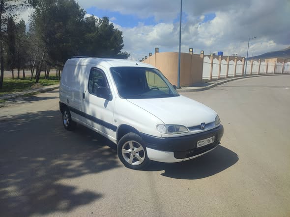 بيجو باتنر 1999 - صورة 2