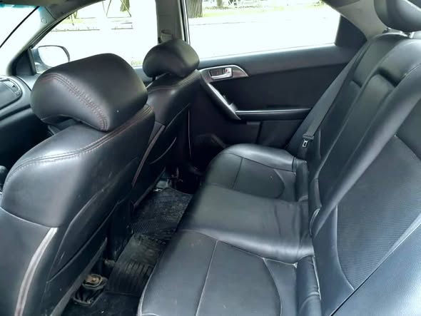 كيا فورتي 2010 - صورة 3