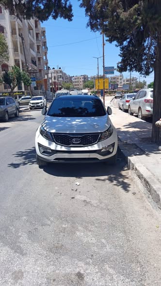 كيا سبورتاج 2012 - صورة 1