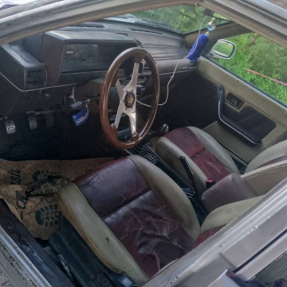 ميتسوبيشي لانسر 1983 - صورة 3