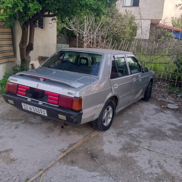 ميتسوبيشي لانسر 1983 - صورة 5