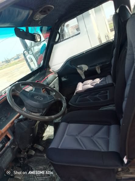 هيونداي H-100 2001 - صورة 3