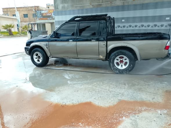 ميتسوبيشي L200 2001 - صورة 2