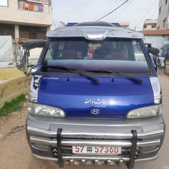 هيونداي H-100 2001 - صورة 1