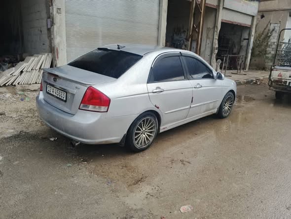 كيا سيراتو 2007 - صورة 4