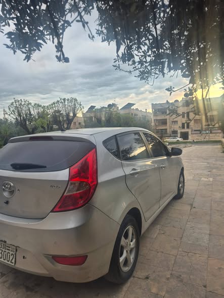 هيونداي اكسنت 2011 - صورة 2