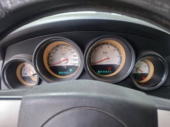 دودج تشارجر 2010 - صورة 4