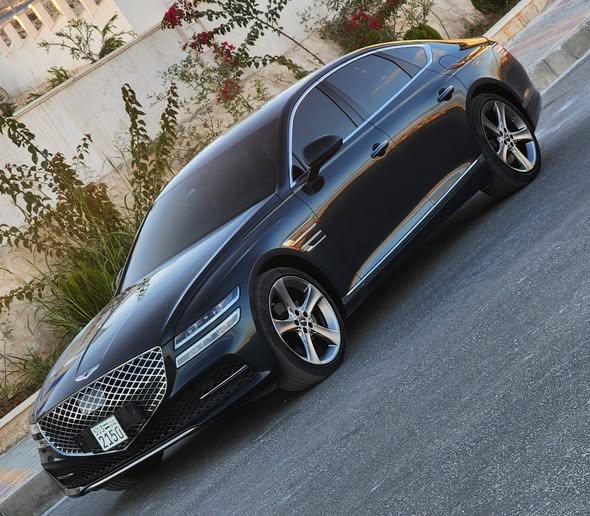 جينسس G80 2022 - صورة 2