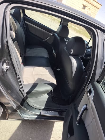 بيجو 407 2007 - صورة 5