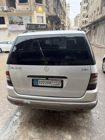 مرسيدس ML 270 2004 - صورة 3