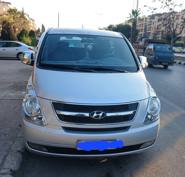 هيونداي ستاريكس 2010 - صورة 2