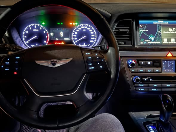 جينيسيس جينيسيس 2015 - صورة 2