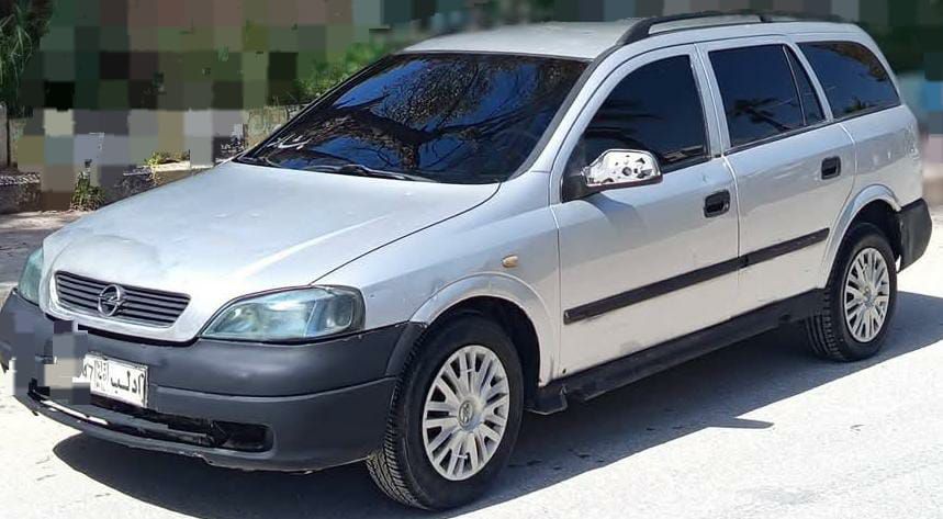 اوبل استرا 2000 - صورة 1