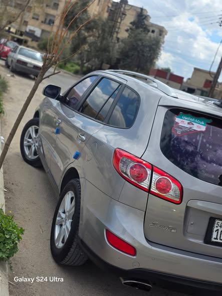 هيونداي سانتافي 2011 - صورة 3