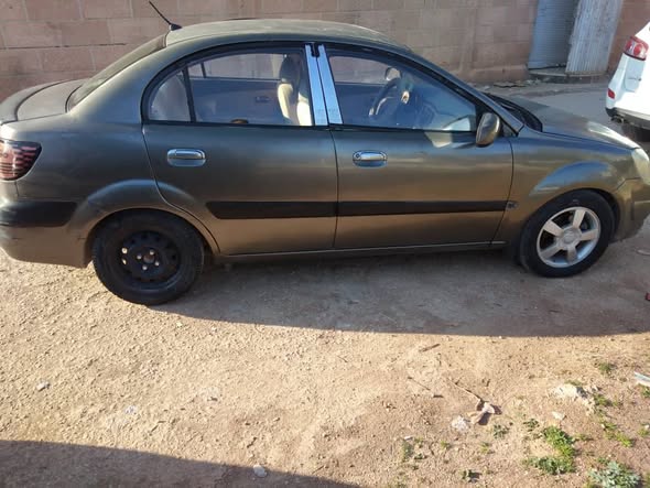 كيا ريو 2008 - صورة 4