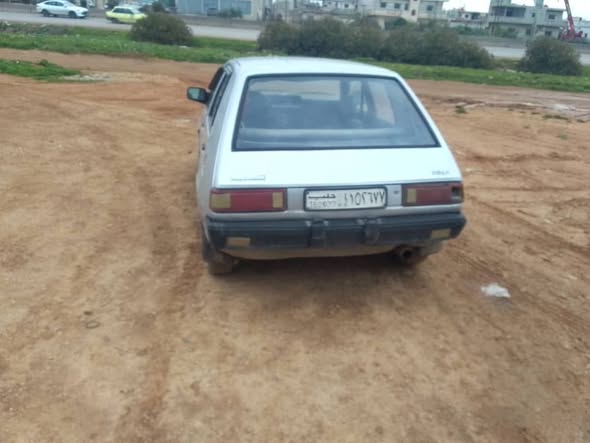 ميتسوبيشي 1200 1983 - صورة 2