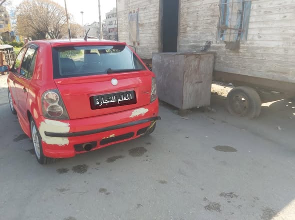 سكودا جونيور 2002 - صورة 2