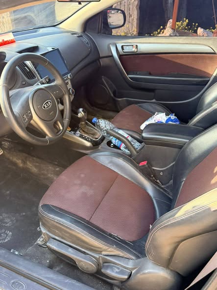 كيا فورتي 2012 - صورة 4