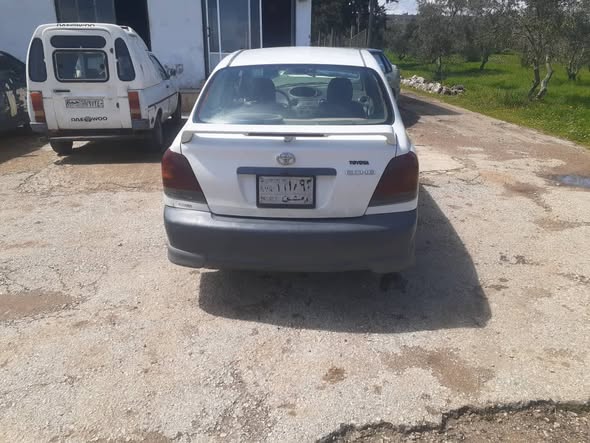 تويوتا ايكو 2004 - صورة 2