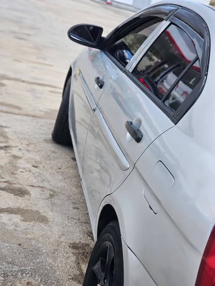 هيونداي فيرنا 2009 - صورة 2