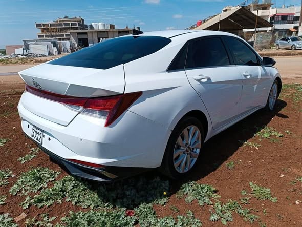 هيونداي افانتي 2022 - صورة 2