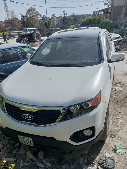 كيا سورينتو 2011 - صورة 3