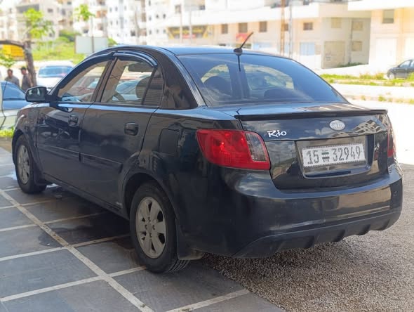 كيا ريو 2010 - صورة 2