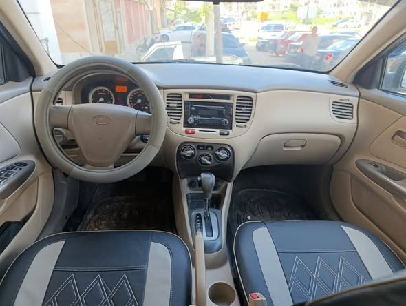 كيا ريو 2010 - صورة 3