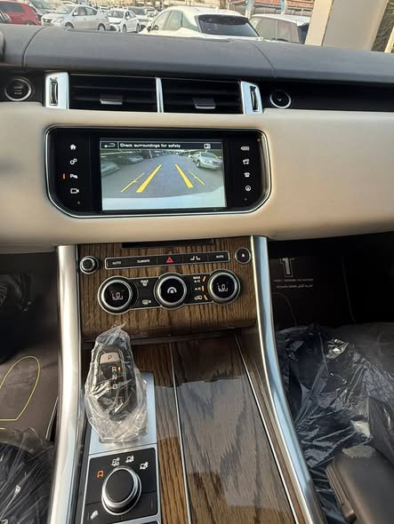 رنج روفر سبورت 2016 - صورة 4