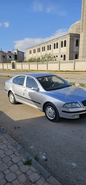 سكودا اوكتافيا 2006 - صورة 4