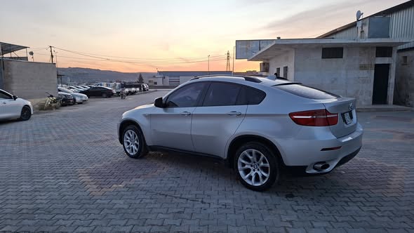 بي ام دبليو X6 2011 - صورة 5