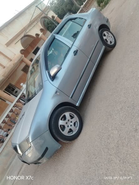 سكودا فابيا 2002 - صورة 5